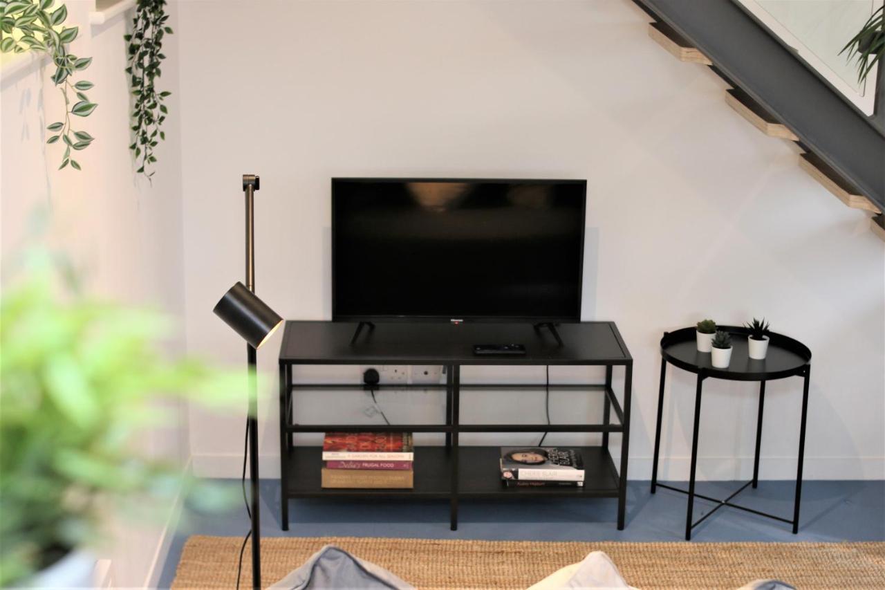The Coach House - Free Private Parking - By Property Promise 카디프 외부 사진